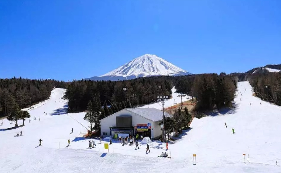 富士山二合目Yeti滑雪場 富士山二合目Yeti滑雪場