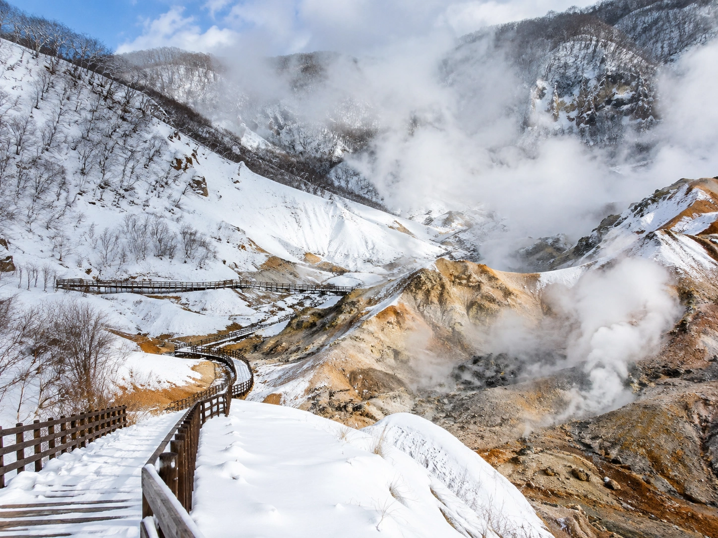 1786063720447170.webp 登別地獄谷·白雪與地熱蒸汽.webp