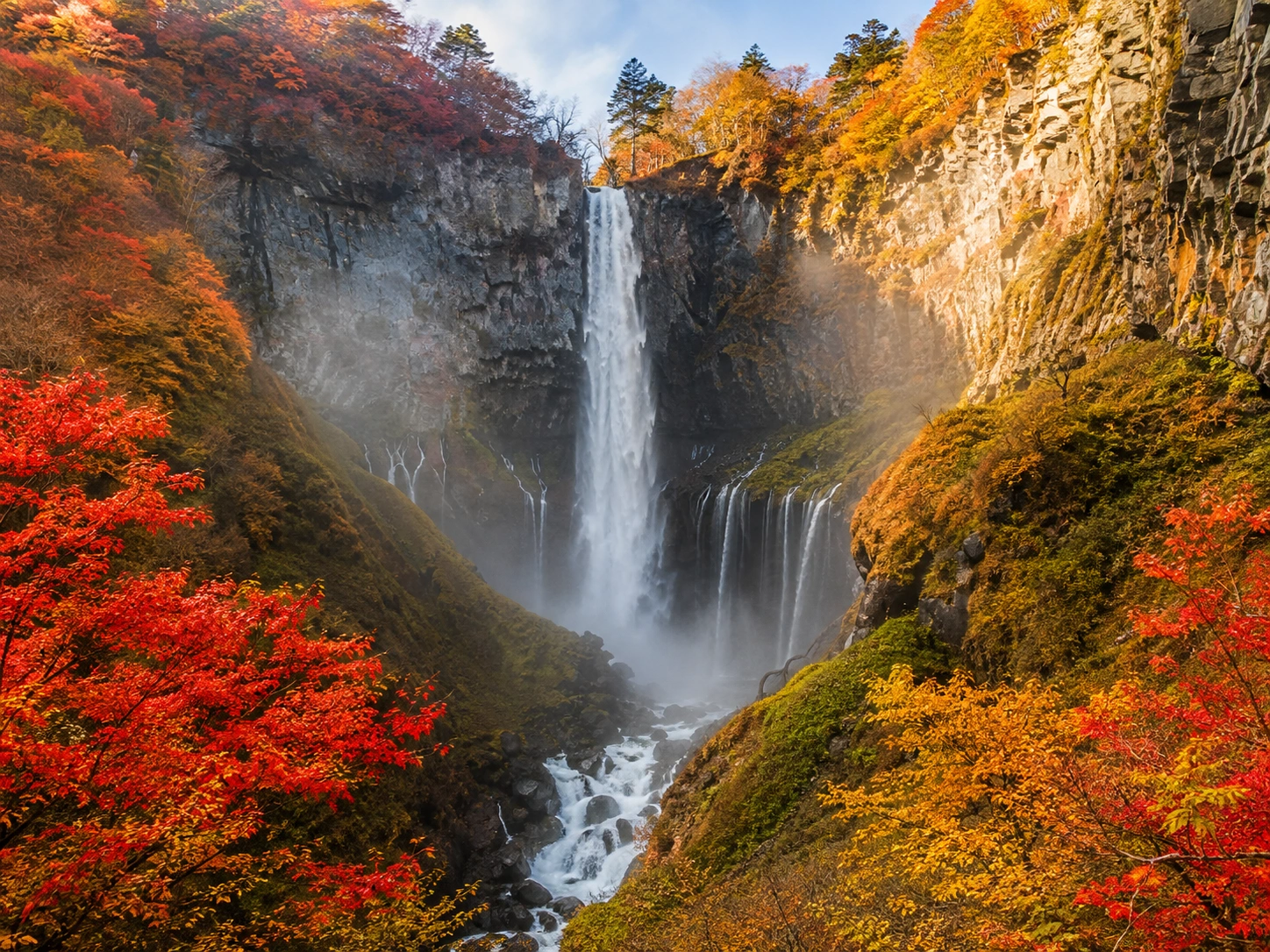 1786170324302172.webp 華嚴瀑布.webp